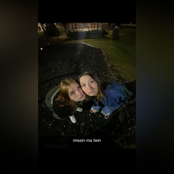 Meet your Posher, Lisa Robyn - Picture 13 of 14